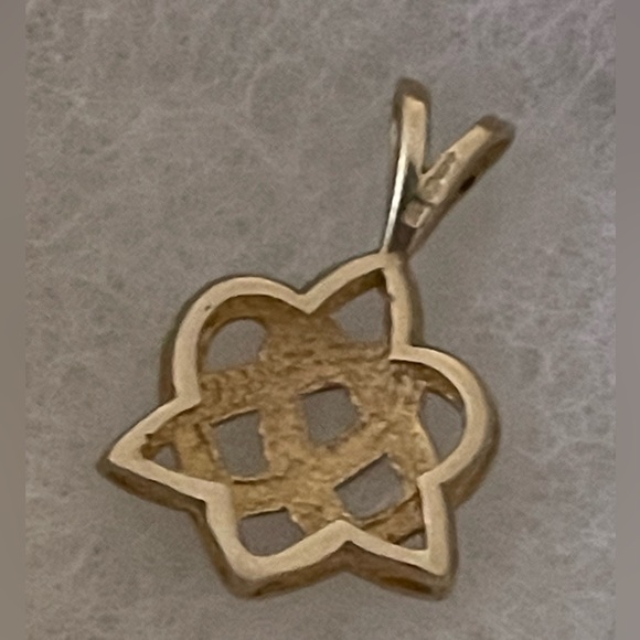 💛HP💛Vintage 14k Gold Celtic pendant - Picture 10 of 11